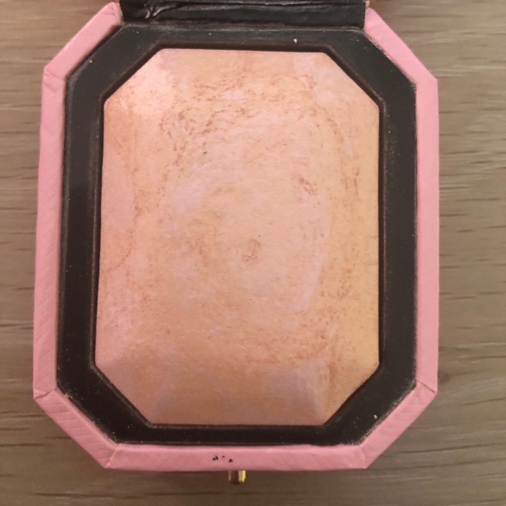 Too Faced Fancy Pink Diamond Highlighter